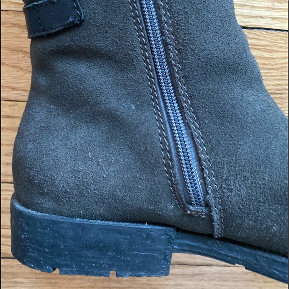 SIZE 6 COUGAR WATERPROOF BOOTS - Picture 5 of 8